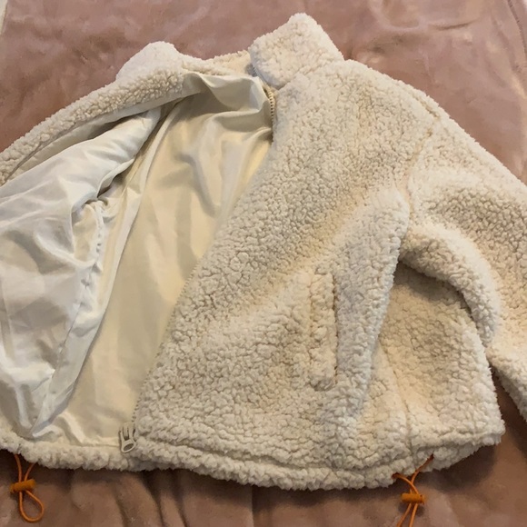 white fluffy zip up size medium - Picture 2 of 3